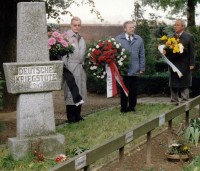 Gedenken in Seelow, 1990